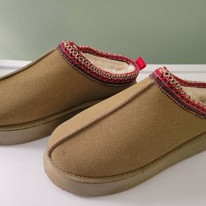 Cloud Lounge Clogs/Mules